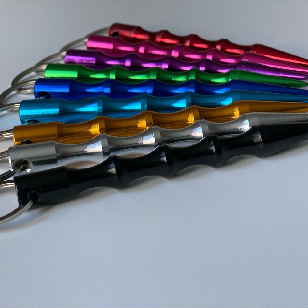 Window Breaker Keychain - Picture 4 of 6